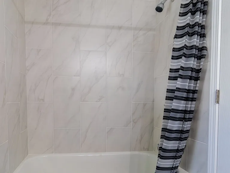 1345 N Olney St — Photo 24