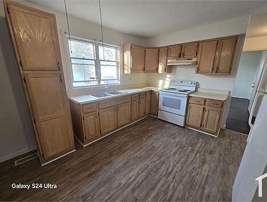 2nd image of 183 Elbring Dr