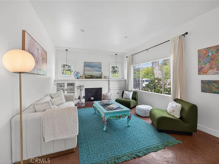 223 N Padre Juan Ave — Photo 9