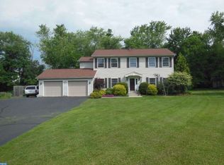 400 Bradford Ave, Warrington, PA 18976