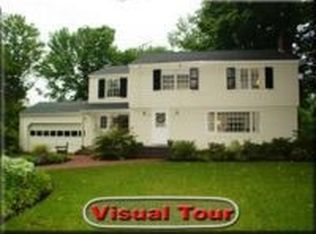 6 Howell Dr, Andover, MA 01810