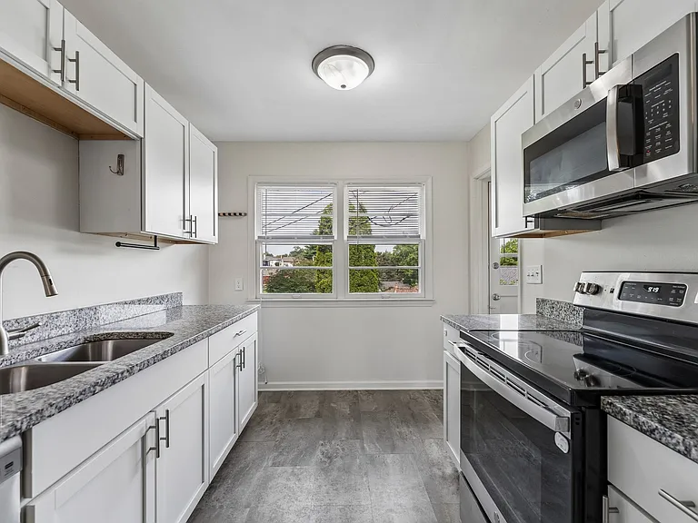 Kitchen, additional view point