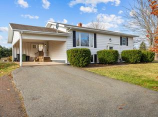 313 Lower Malpeque Rd W, Charlottetown, PE C1E 1S8