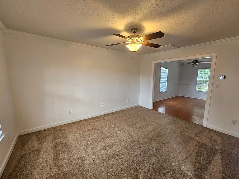 208 Burning Tree Ln — Photo 4