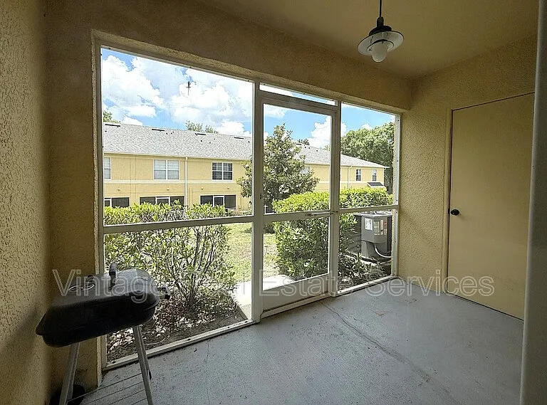 254 Castlekeeper Pl — Photo 7