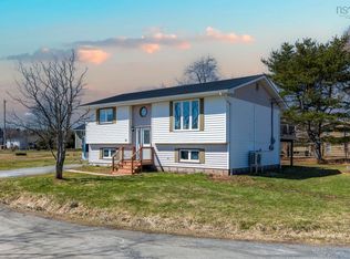 12 School Rd, East Hants, NS B2S 1K4