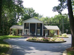 6891 Packer Dr NE, Belmont, MI 49306