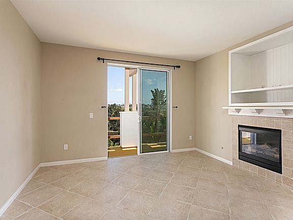 5th image of 790 Harbor Cliff Way Unit 190