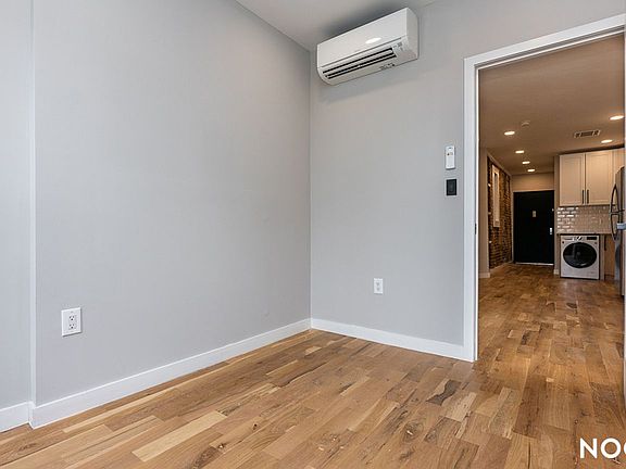 5th image of 555 E 137th St Penthouse 3