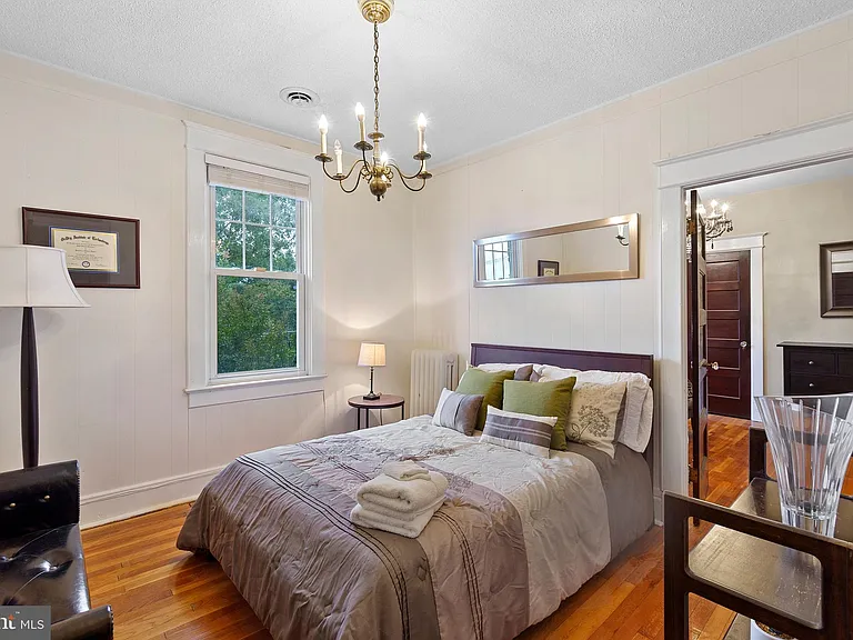 1501 Crittenden St NW — Photo 32