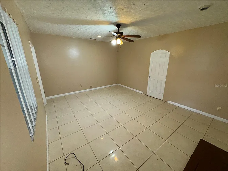 3011 E Flora St — Photo 15