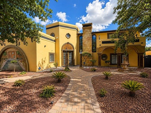 5763 W Oakey Blvd, Las Vegas, NV