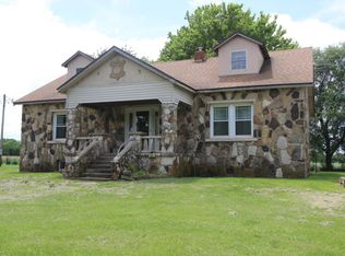 1304 State Highway V, Seymour, MO 65746