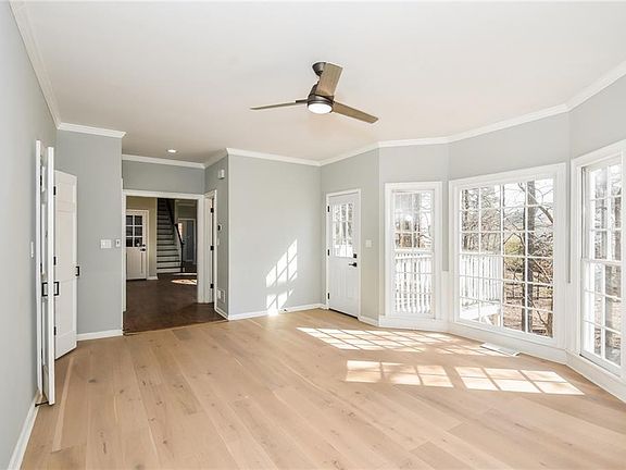 4th image of 730 Redlion Run