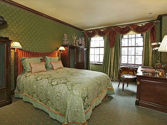 Sold by Sotheby's International Realty | media 8