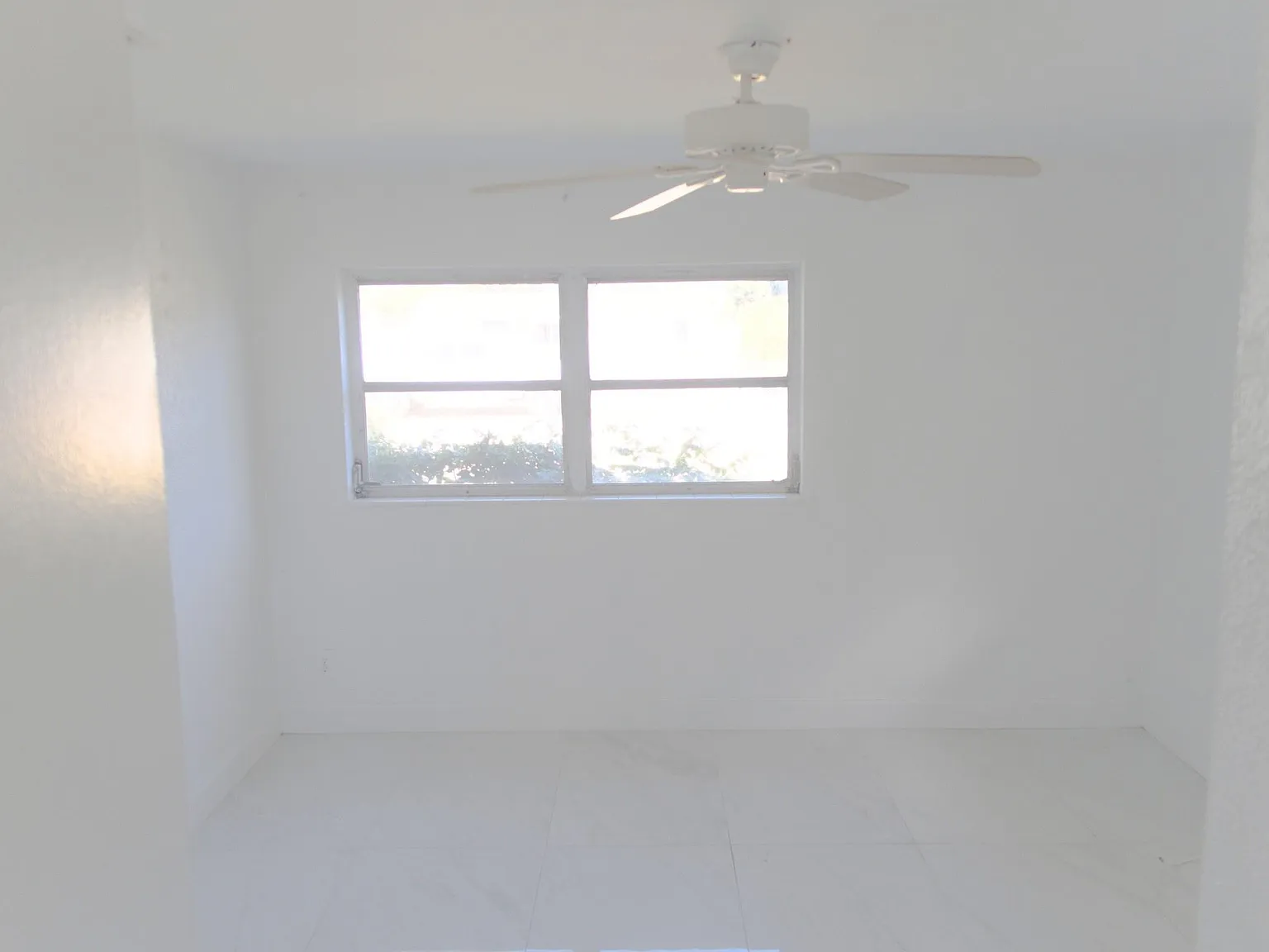 3 bed, 2.0 bath, 1014 sqft, $2,500 — Photo 3