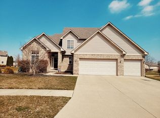 30650 Lower Ridge Dr, New Boston, MI 48164