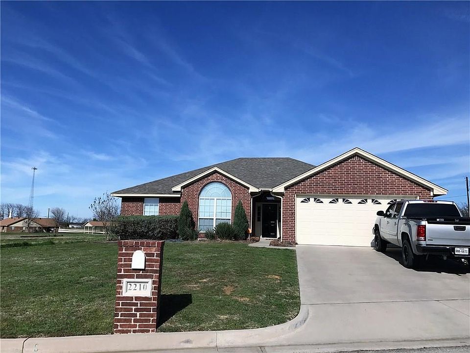 1st image of 2210 Autumn Ct