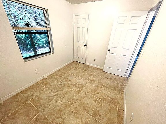 5th image of 2701 S Palm Ave