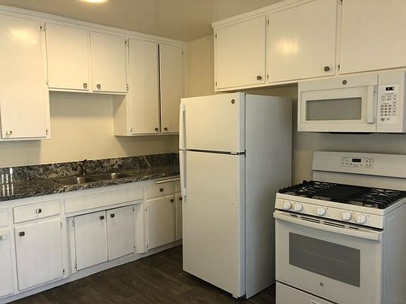 2nd image of 2161 Garnet Ave APT 1