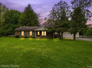 8446 Allen Rd, Clarkston, MI 48348