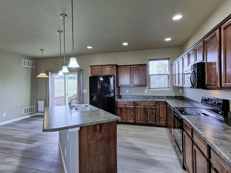 440 Cholla Dr — Photo 12