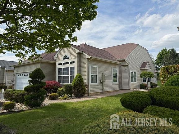 2nd image of 129 Valencia Dr
