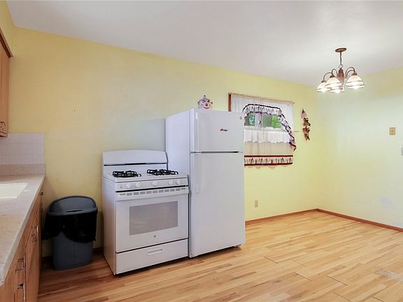 4th image of 5922 N West Shore Lane
