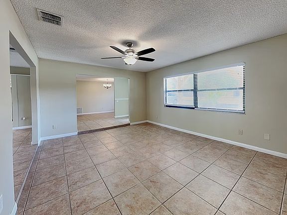 3rd image of 108 Slade Dr