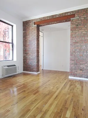 Rented by City Connections Realty | media 23