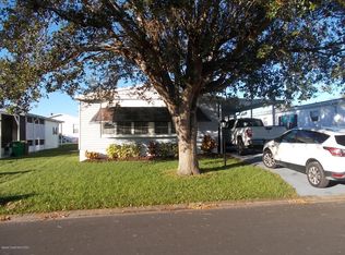946 Wren Cir, Barefoot Bay, FL 32976
