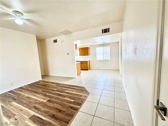 2nd image of 1827 E Calvada Blvd APT 1