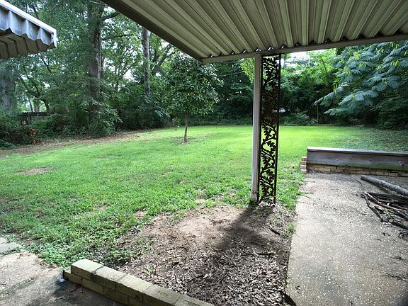 2nd image of 68 Brookhaven Dr