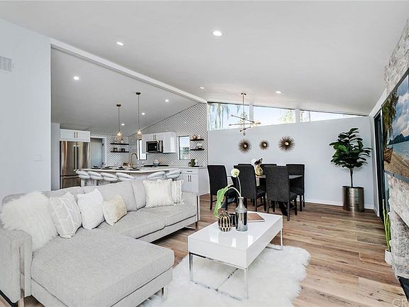 3rd image of 6434 Jumilla Ave