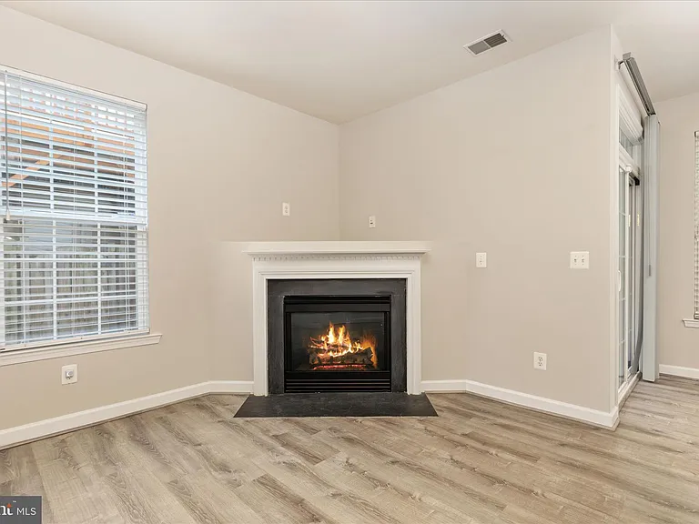 7579 Great Swan Ct — Photo 14
