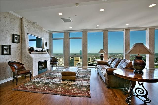 1st image of 500 Throckmorton St APT 3110