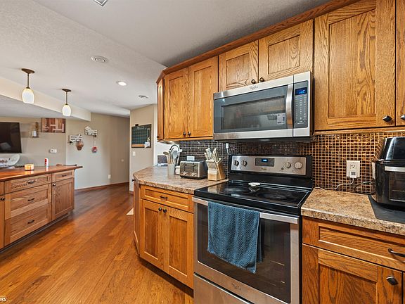 3rd image of 2764 D Ave