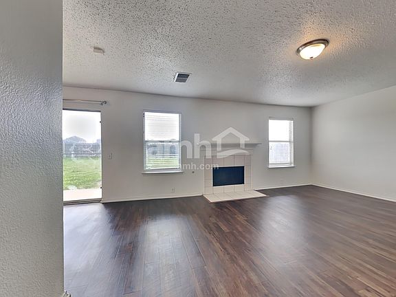 5th image of 6710 Ambercrest Dr