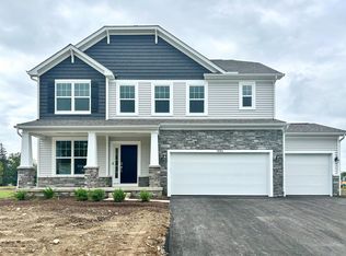 1882 Longhill Dr, Delaware, OH 43015