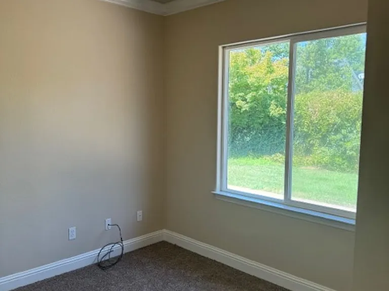 1390 Empress Ln — Photo 22