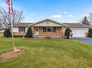 1712 Ironwood St SW, Demotte, IN 46310