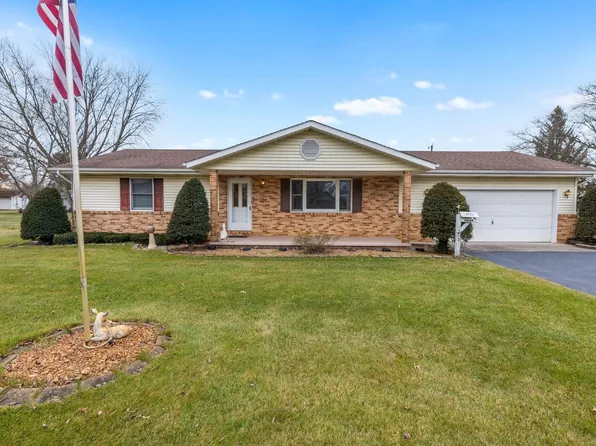 1712 Ironwood St SW, Demotte, IN 46310