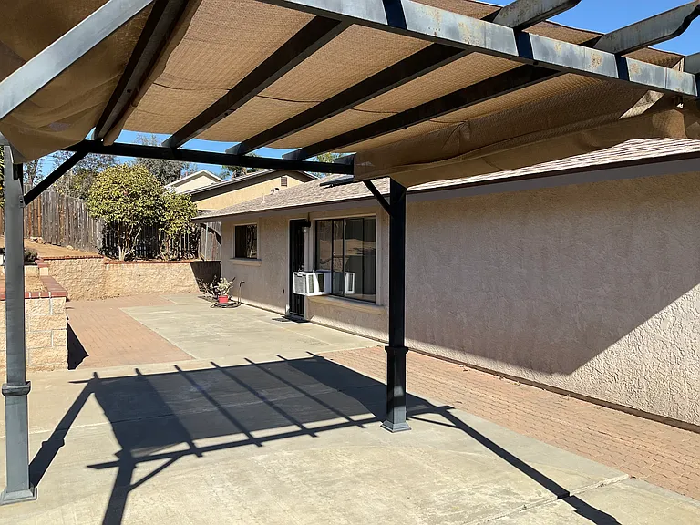 723 Sutton Hill Pl — Photo 34
