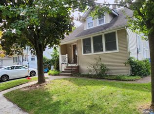 24 Lindley Ave, Tenafly, NJ 07670