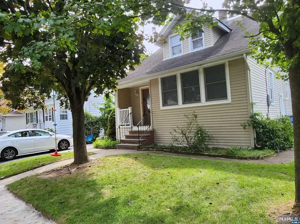 24 Lindley Ave, Tenafly, NJ 07670