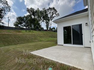 1402 31st Ave NW, Hickory, NC 28601