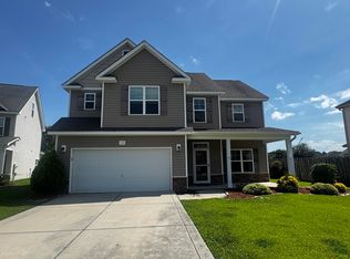 105 Long Pond Dr, Sneads Ferry, NC 28460