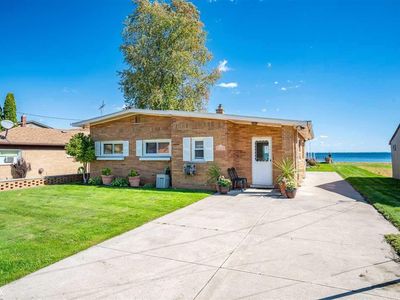 46800 Jans Dr, Chesterfield, MI, 48047