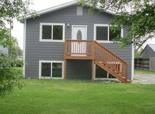 717 N Crook Ave, Hardin, MT 59034