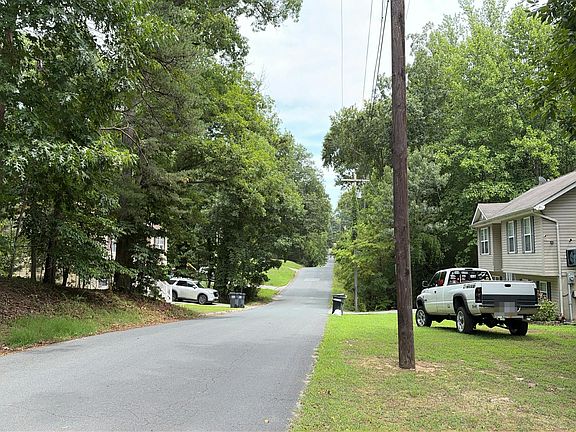 5th image of 1052 Rimrock Rd
